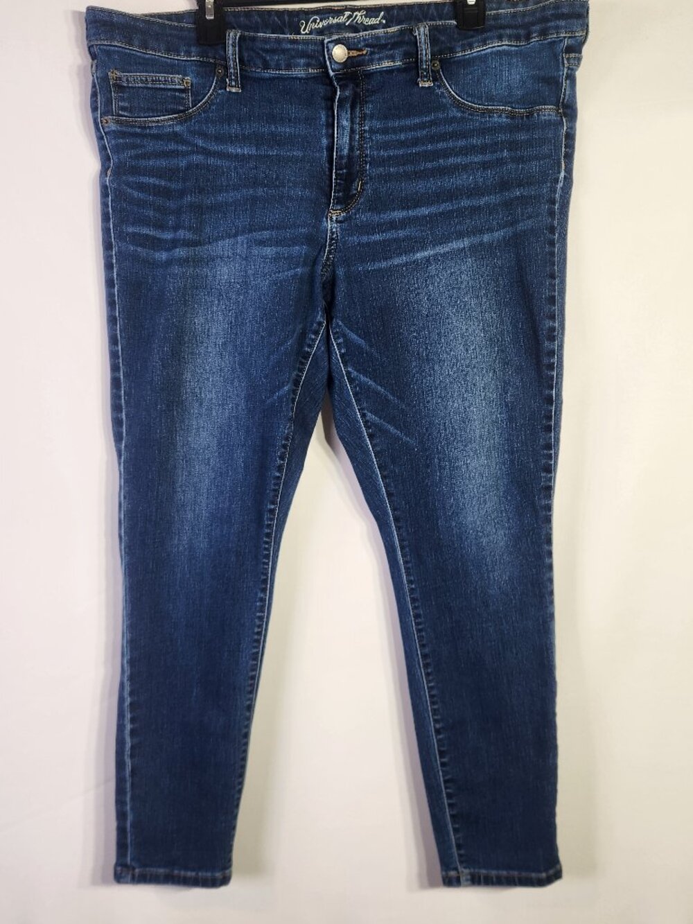 Universal Thread Mid Rise Skinny Jeggings Medium Wash – Size 18